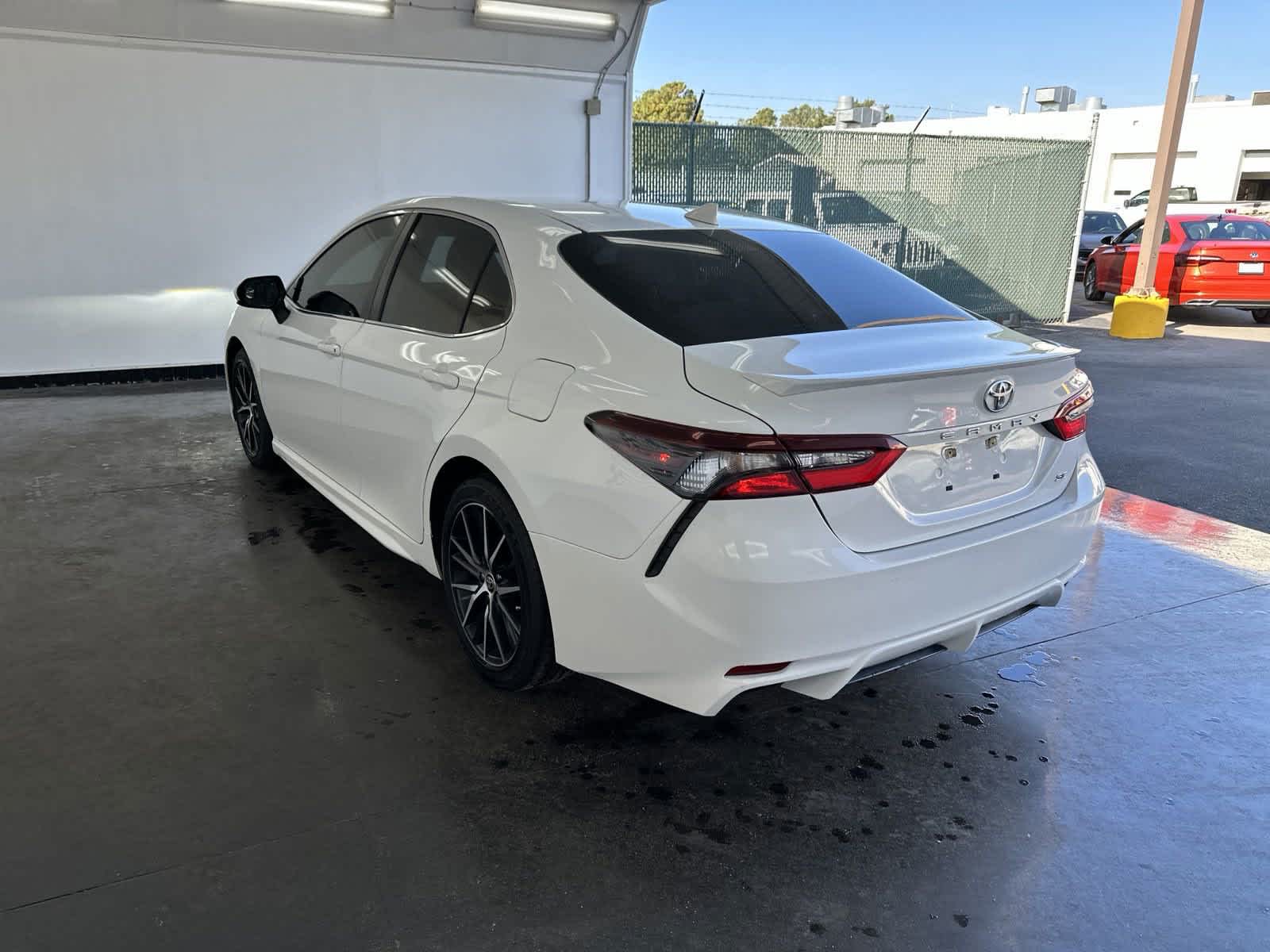 2021 Toyota Camry SE 7