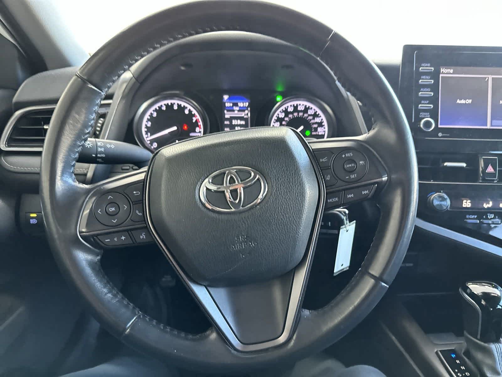 2021 Toyota Camry SE 16