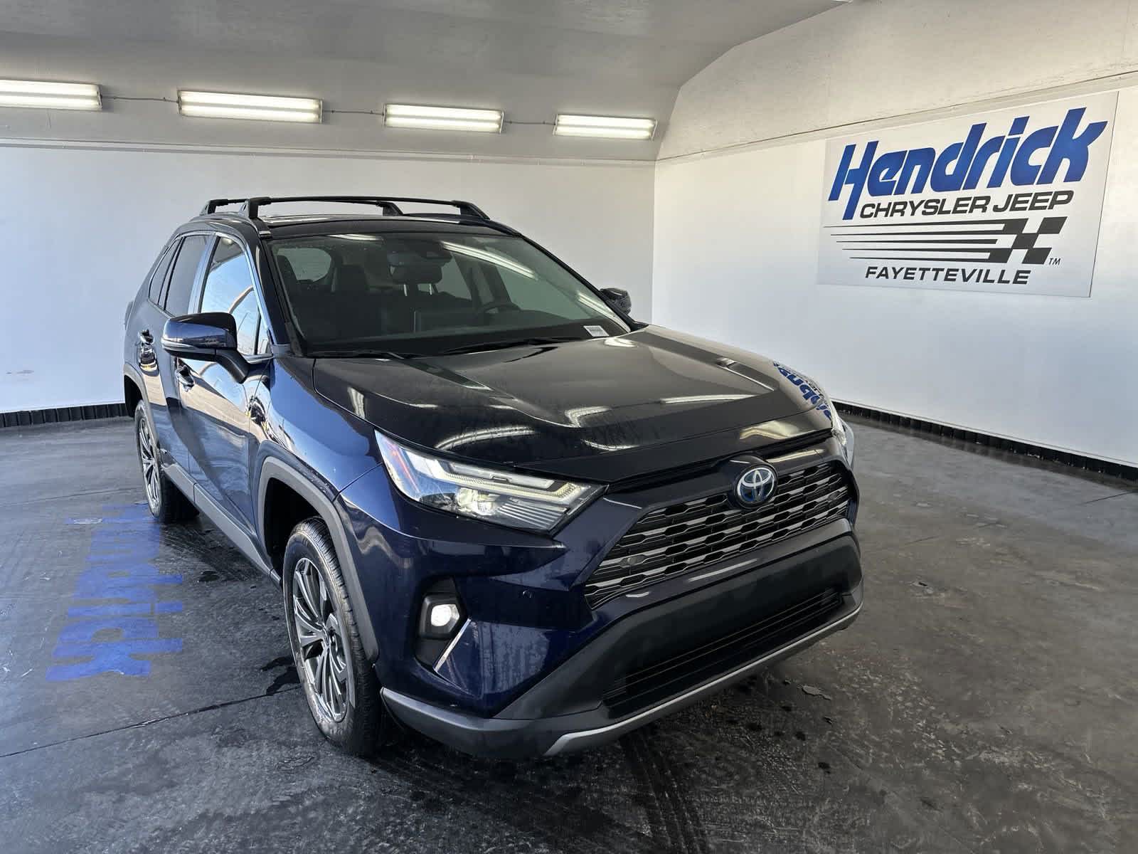 2022 Toyota RAV4 Hybrid Limited 3