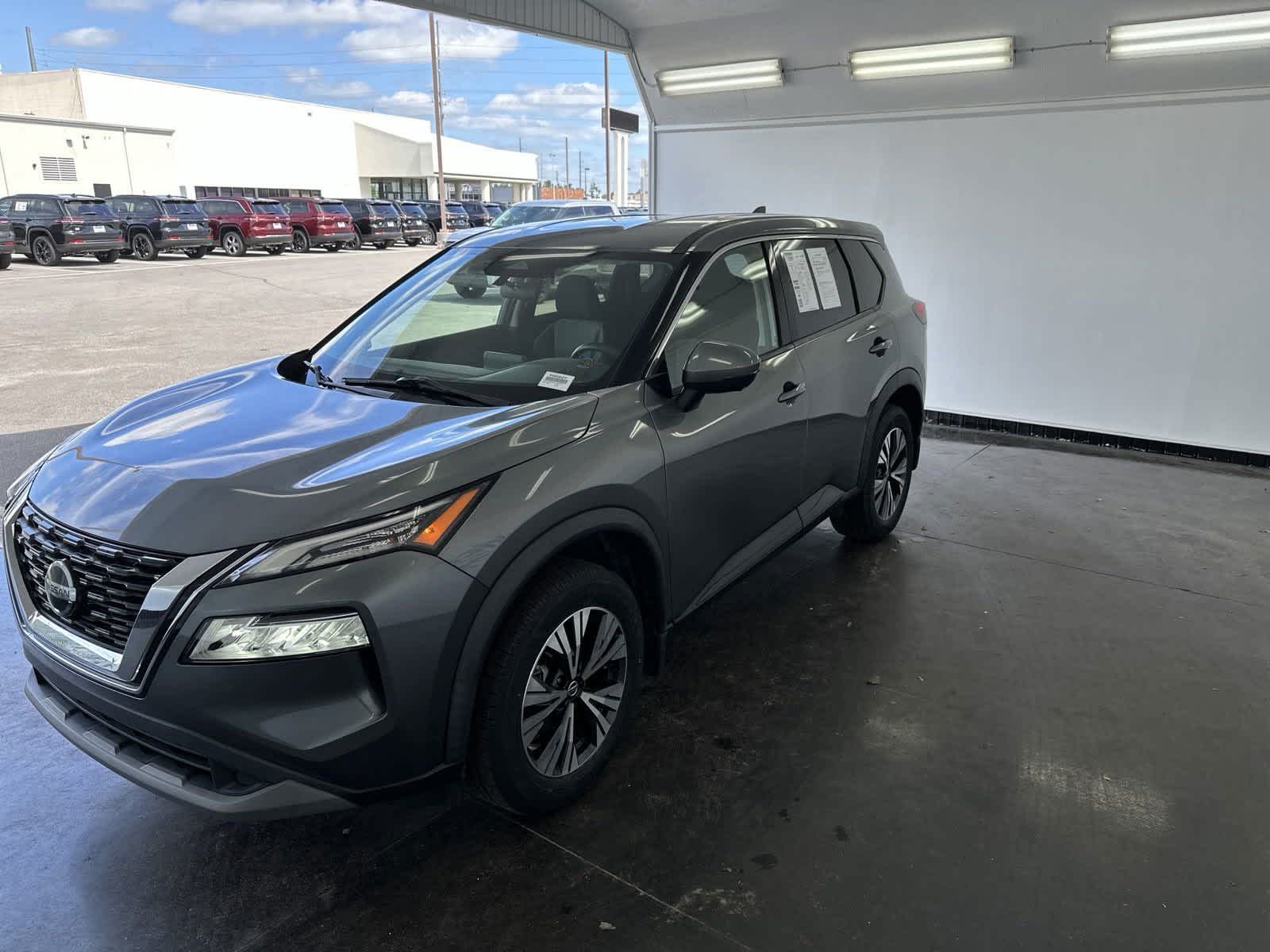 2021 Nissan Rogue SV 4