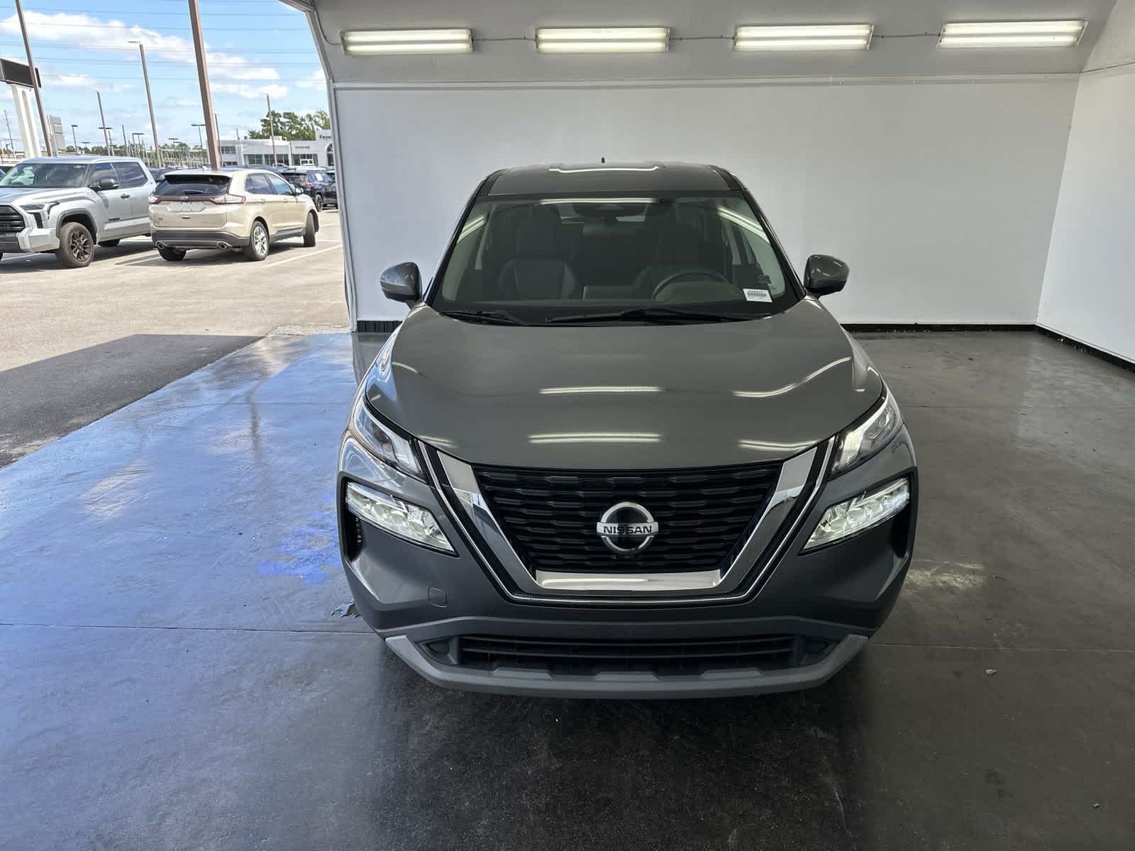 2021 Nissan Rogue SV 3