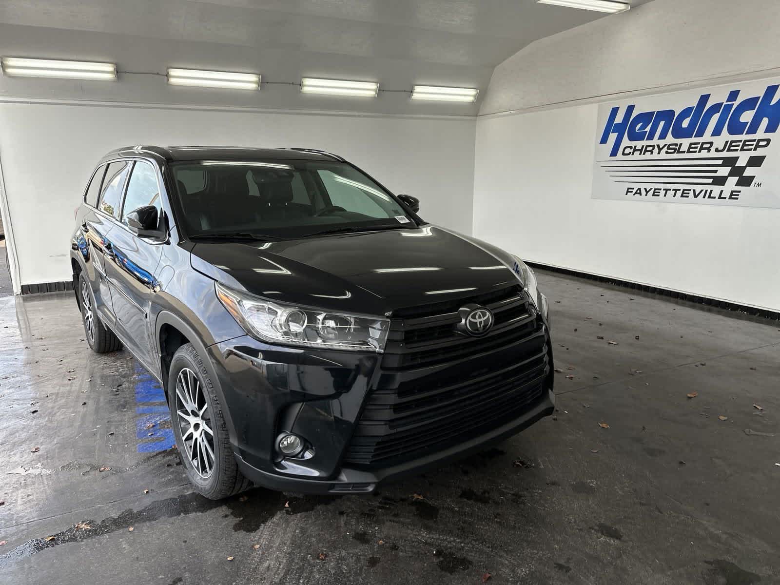 2018 Toyota Highlander SE 3