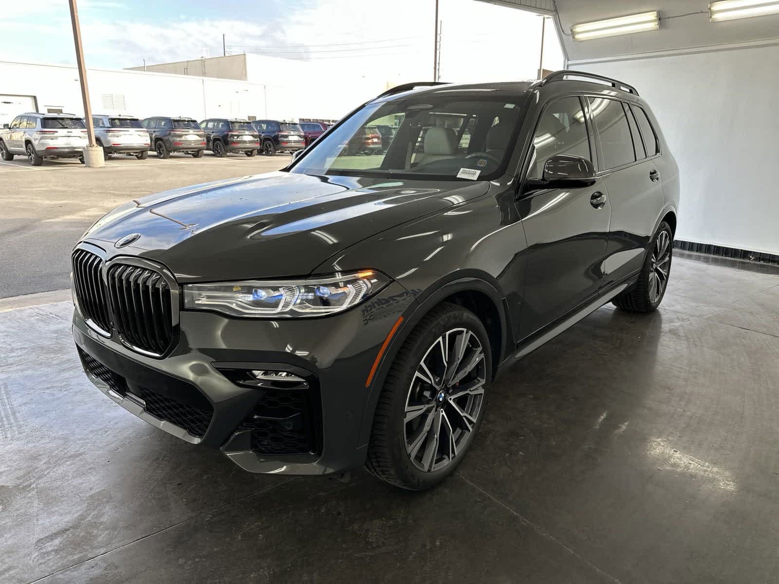 2022 BMW X7 M50i 7