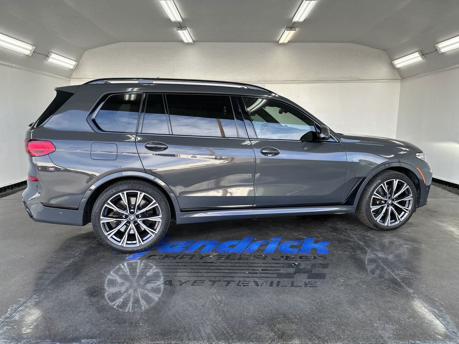 2022 BMW X7 M50i 13