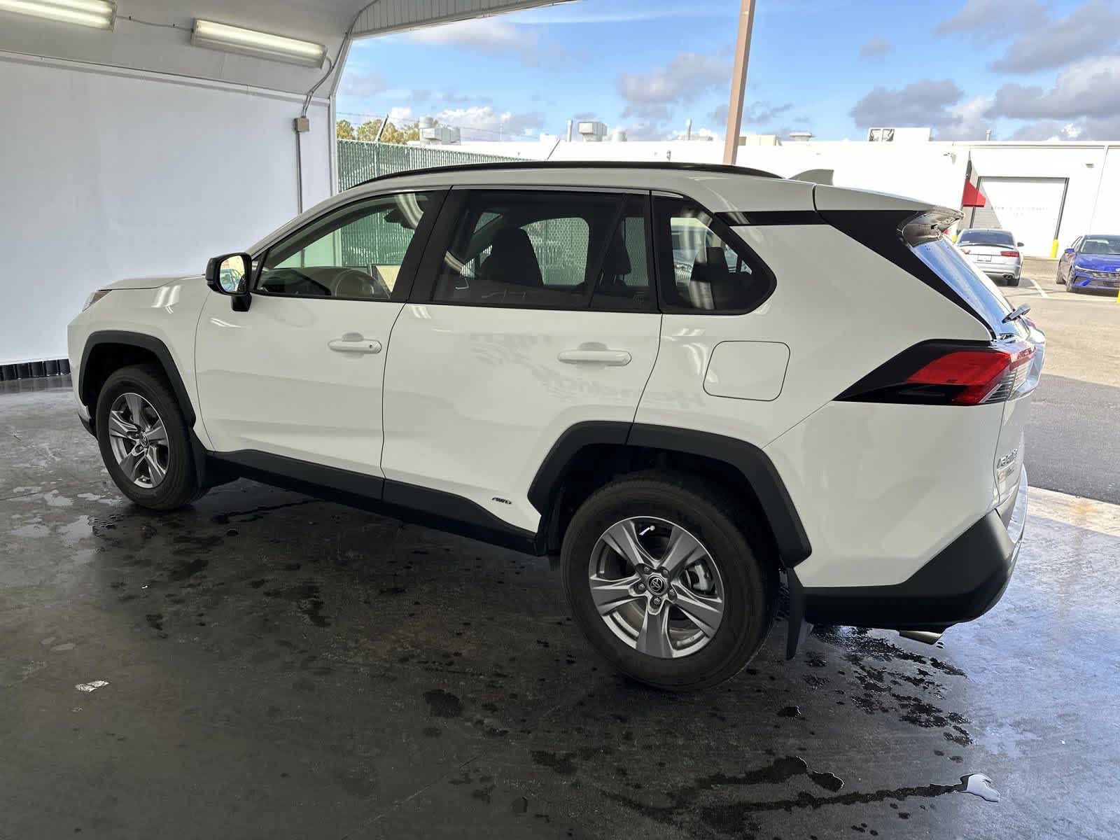 2024 Toyota RAV4 Hybrid LE 6