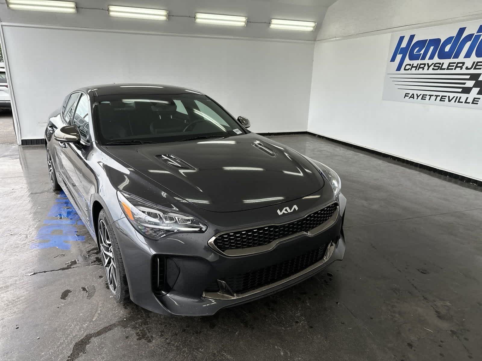 2023 Kia Stinger GT-Line 3