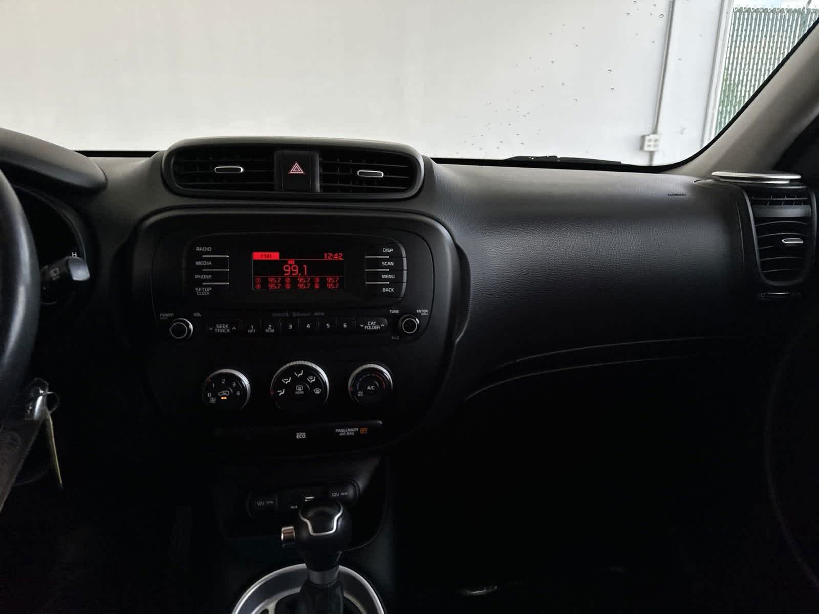 2016 Kia Soul Base 25