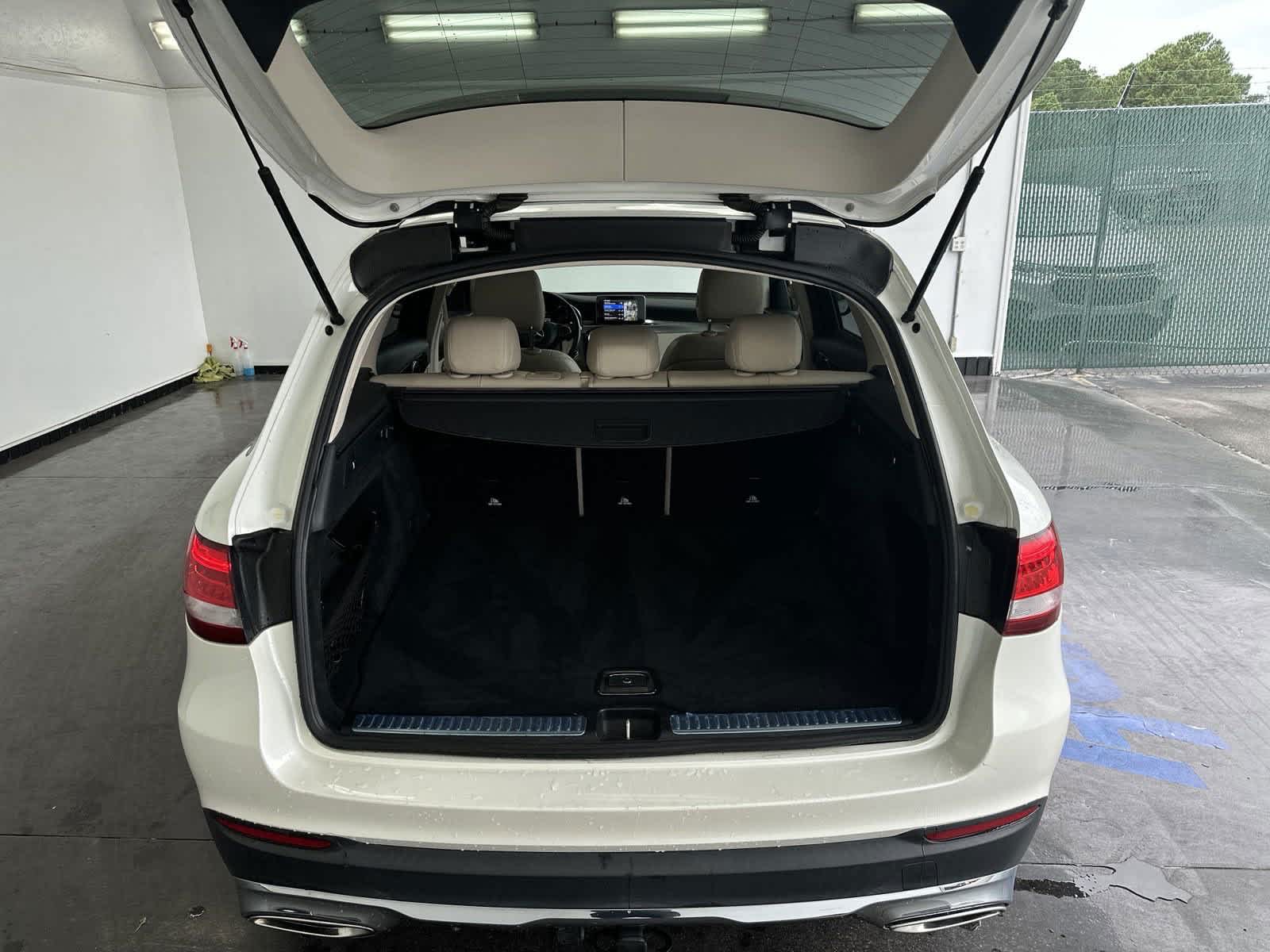 2017 Mercedes-Benz GLC GLC 300 31