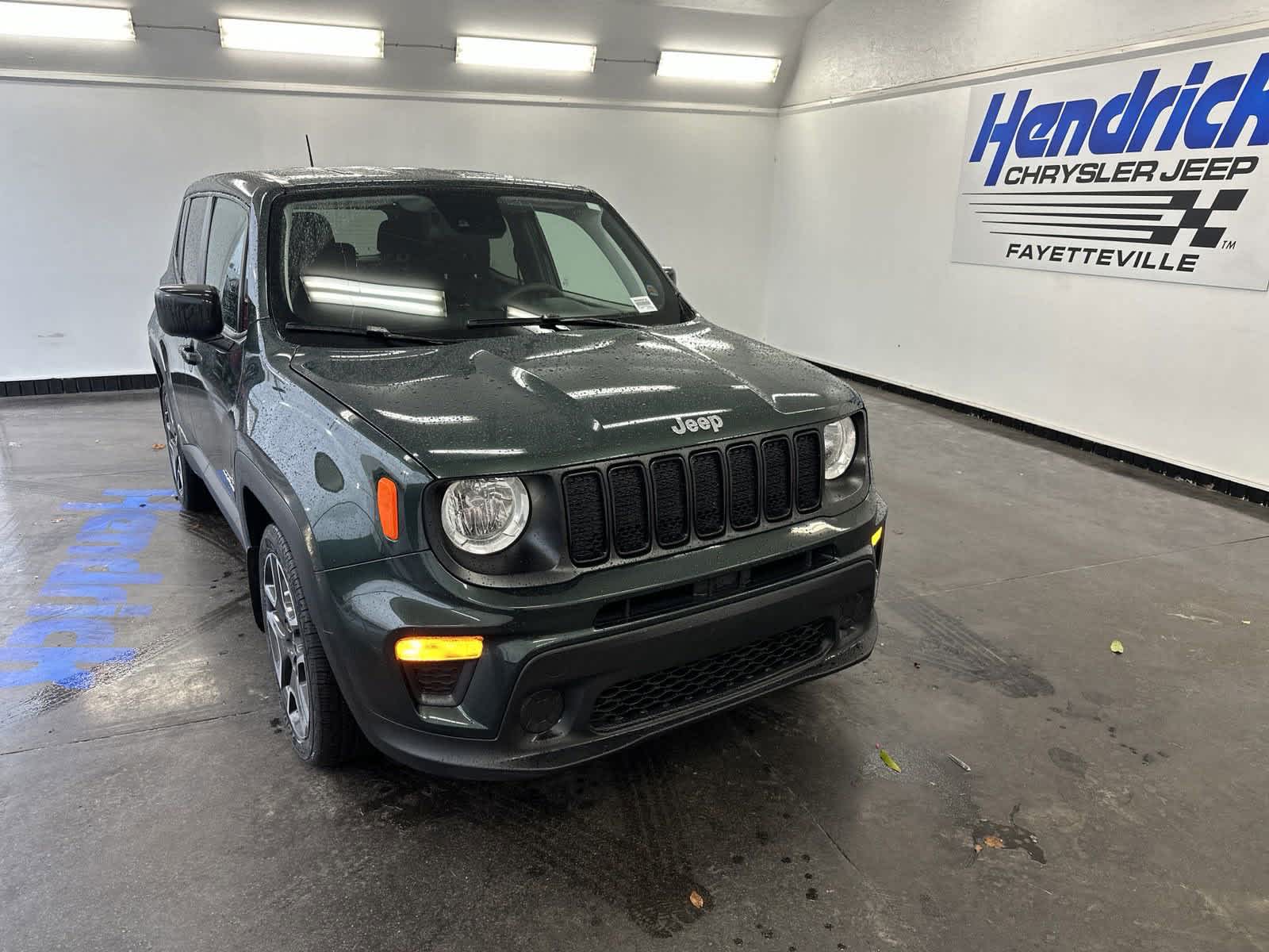 2021 Jeep Renegade Jeepster 3