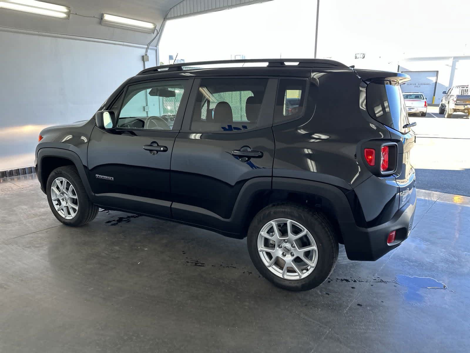 2023 Jeep Renegade Latitude 6