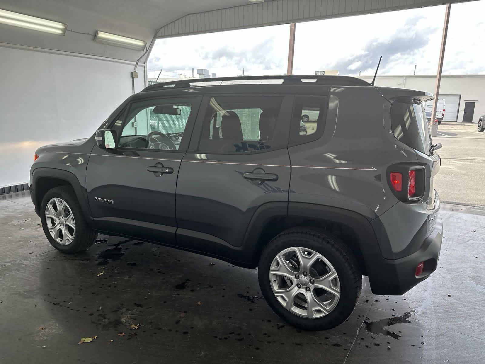 2023 Jeep Renegade Limited 6