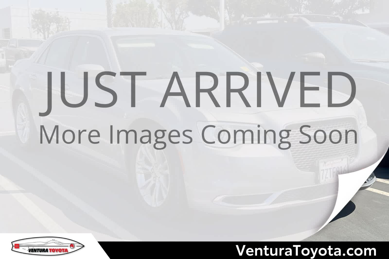 Billet Silver Metallic Clearcoat 2017 Chrysler 300 Sedan Rear-Wheel Drive 8-Speed Automatic