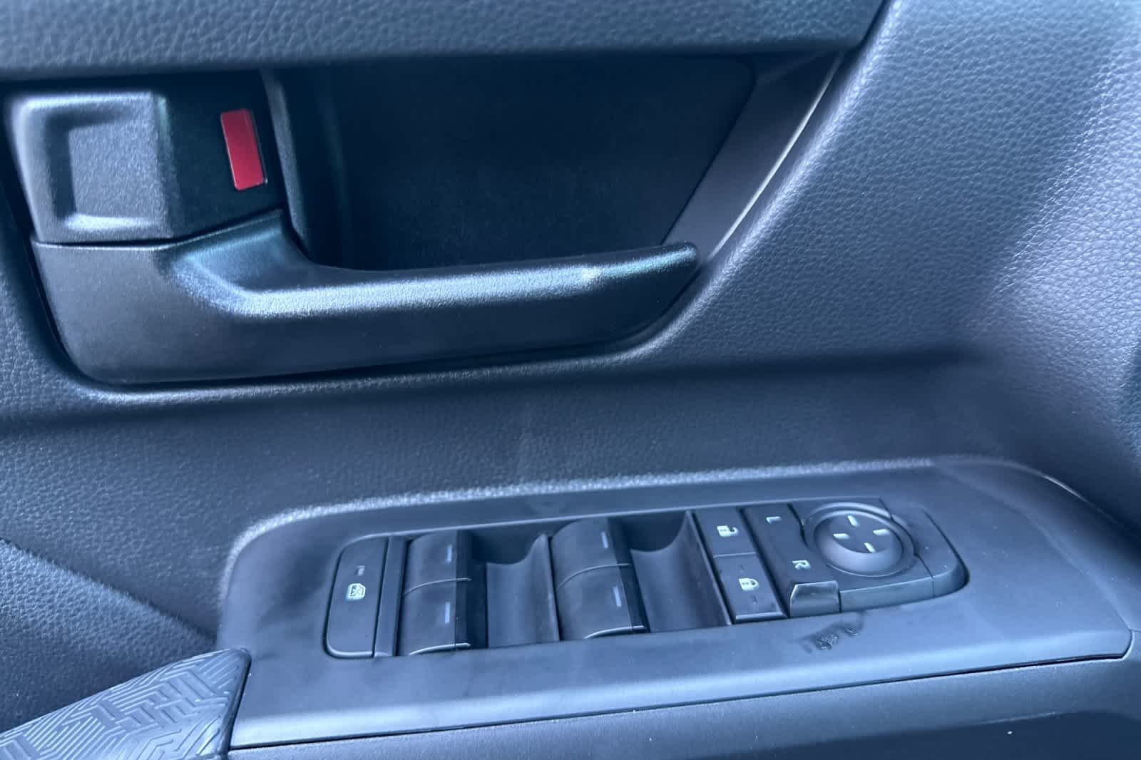 2025 Toyota Tacoma SR5 Double Cab photo 11