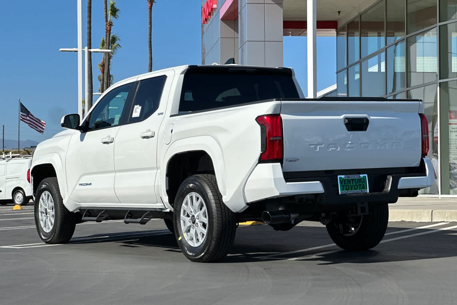 2025 Toyota Tacoma SR5 Double Cab photo 6