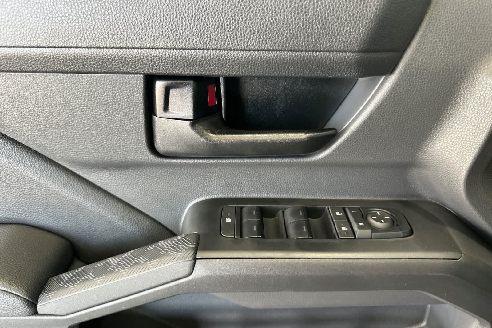 2025 Toyota Tacoma SR5 Double Cab photo 11