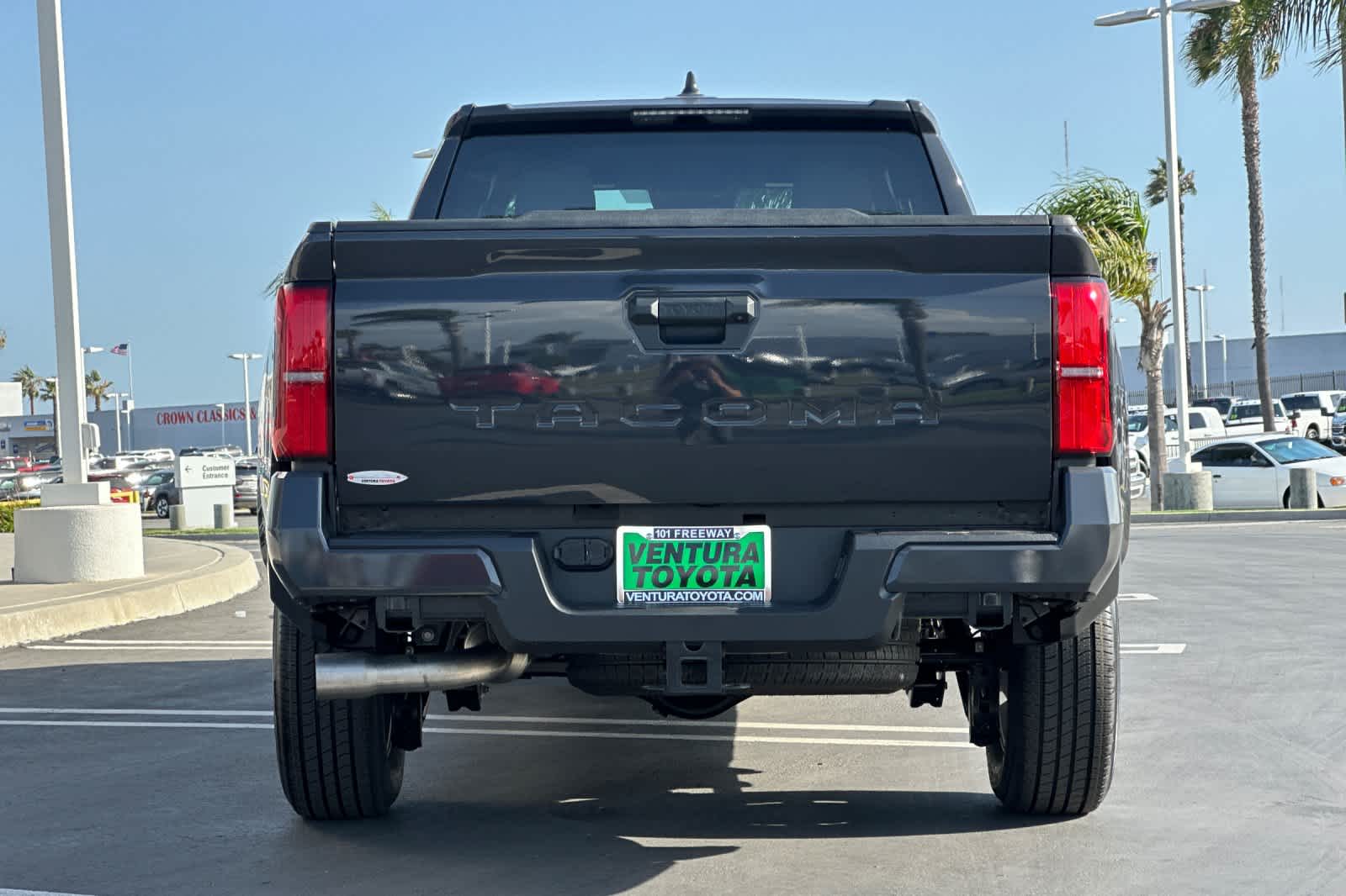 2025 Toyota Tacoma SR5 Double Cab photo 5