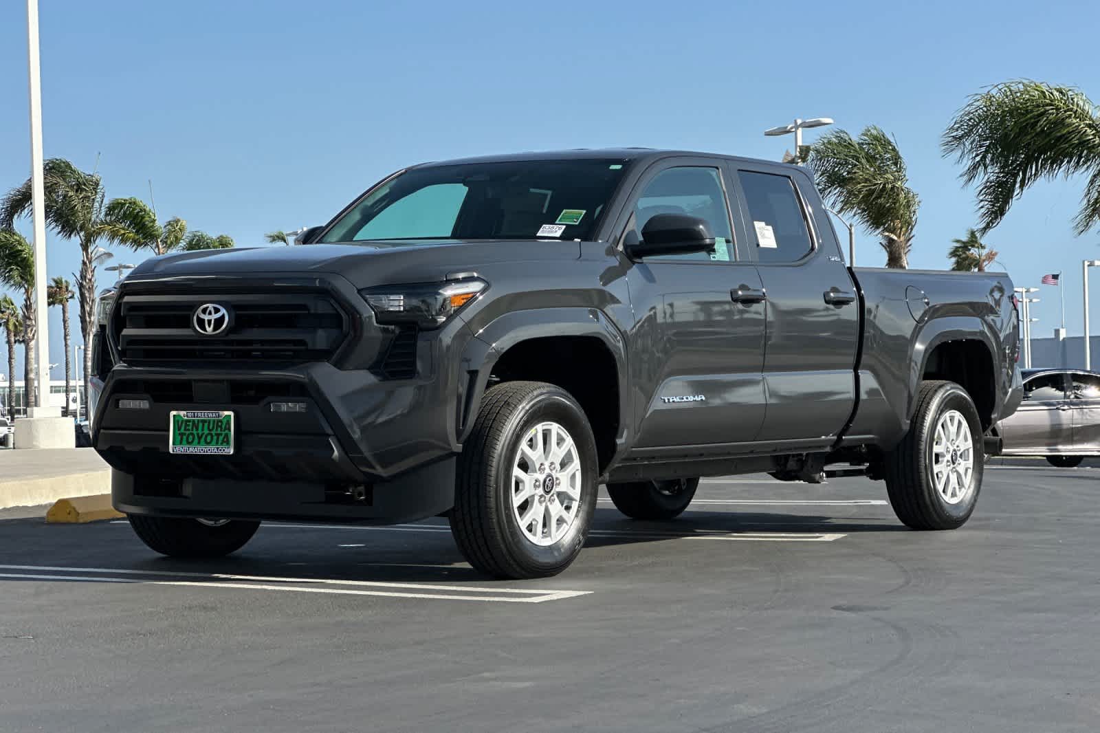2025 Toyota Tacoma SR5 Double Cab photo 8