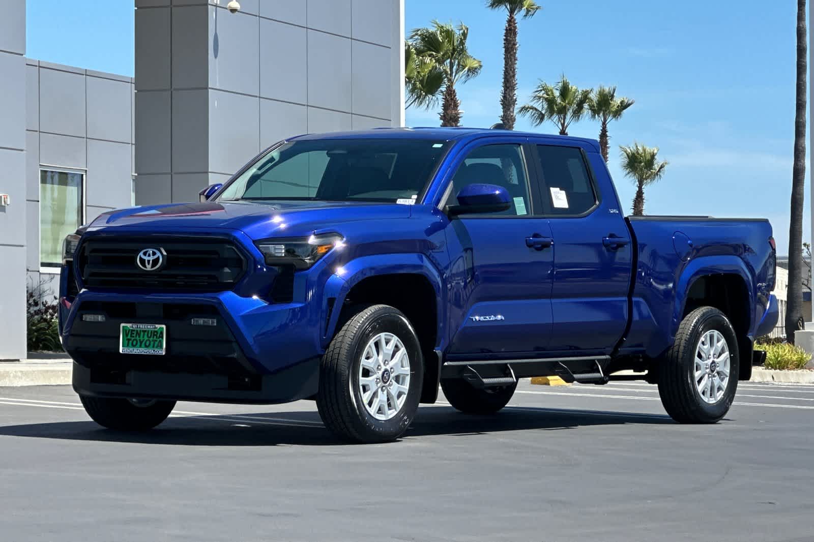 2025 Toyota Tacoma SR5 Double Cab photo 7