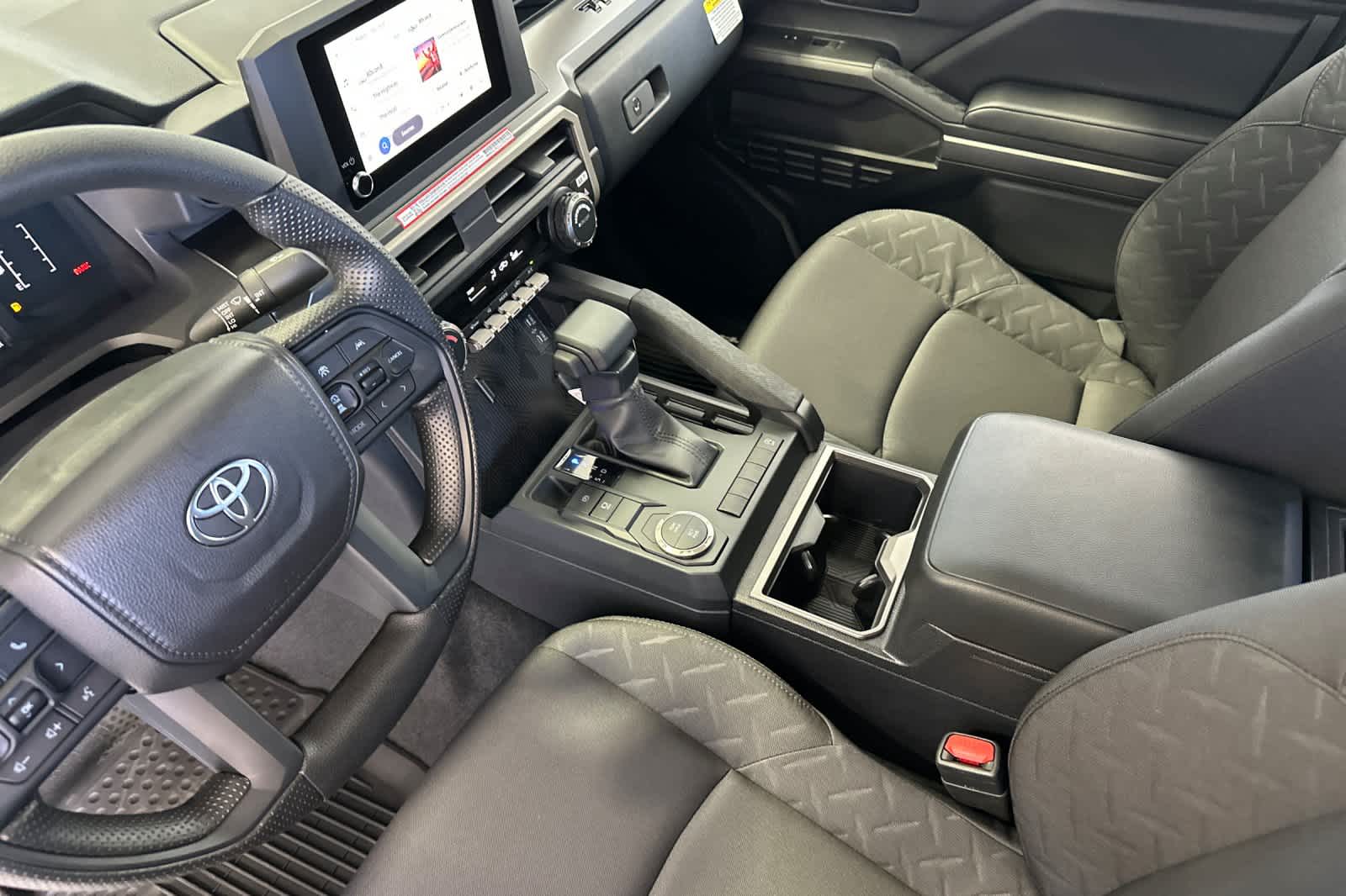 2025 Toyota Tacoma SR5 Double Cab photo 8
