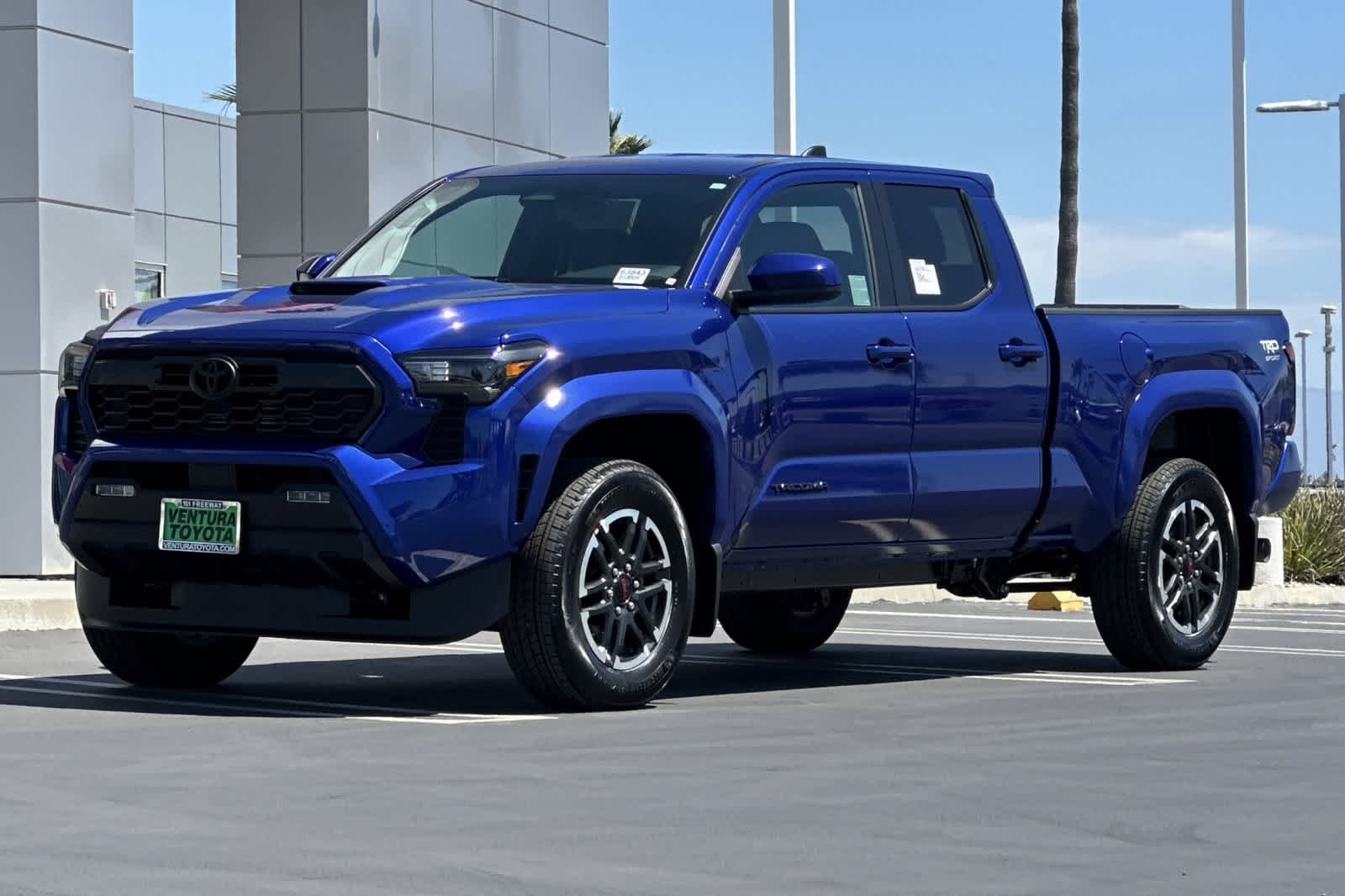 2025 Toyota Tacoma TRD Sport Double Cab photo 8