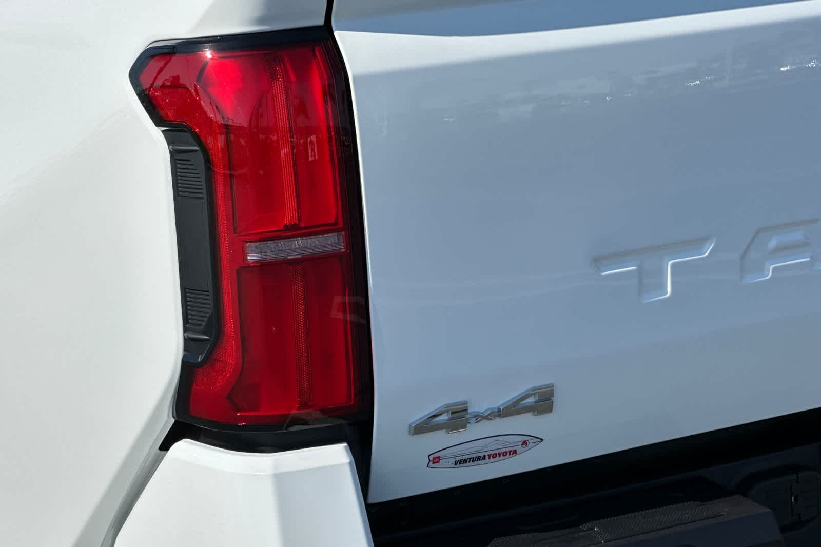 2025 Toyota Tacoma SR5 Double Cab photo 22