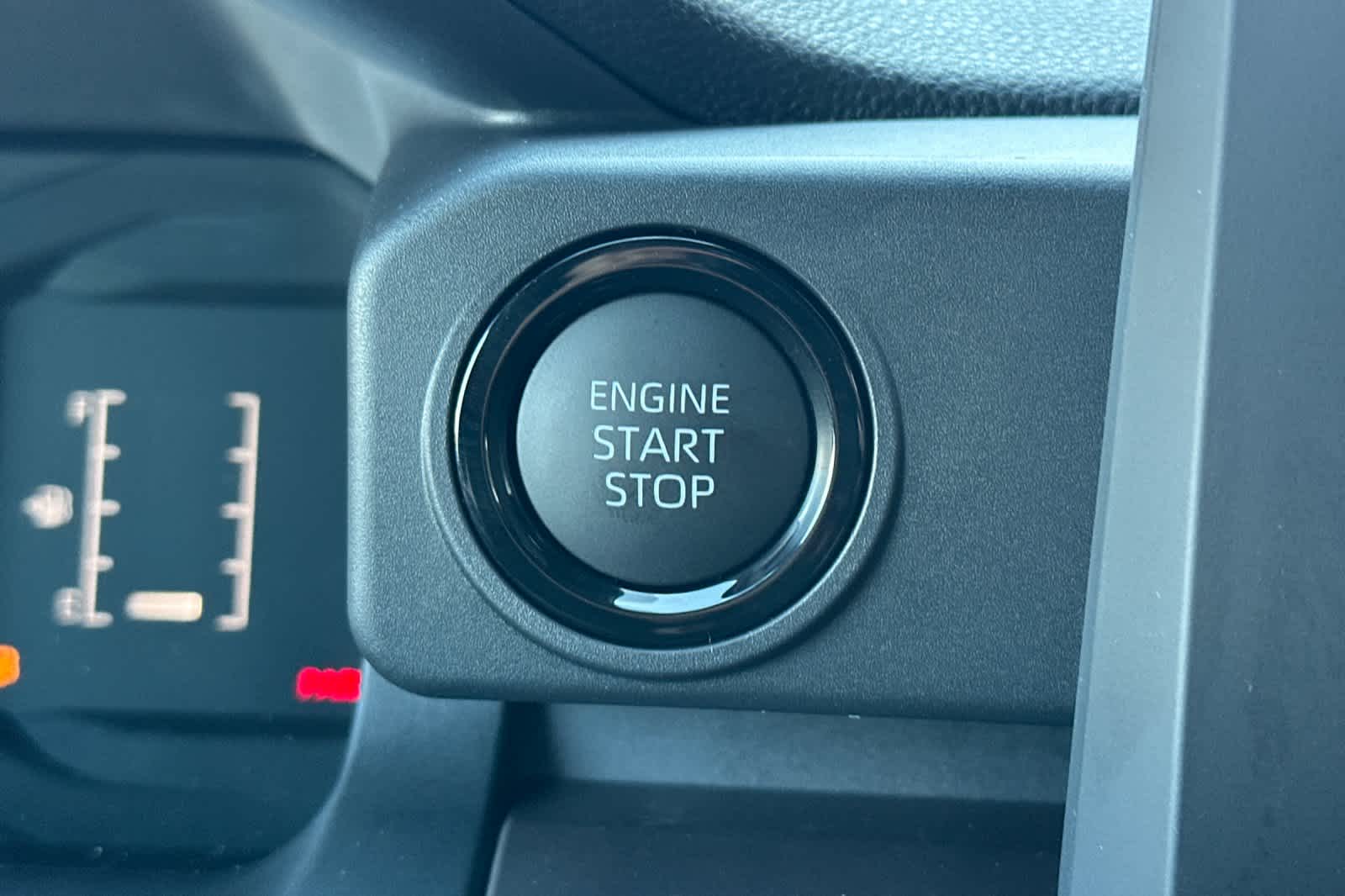 2025 Toyota Tacoma SR5 Double Cab photo 19