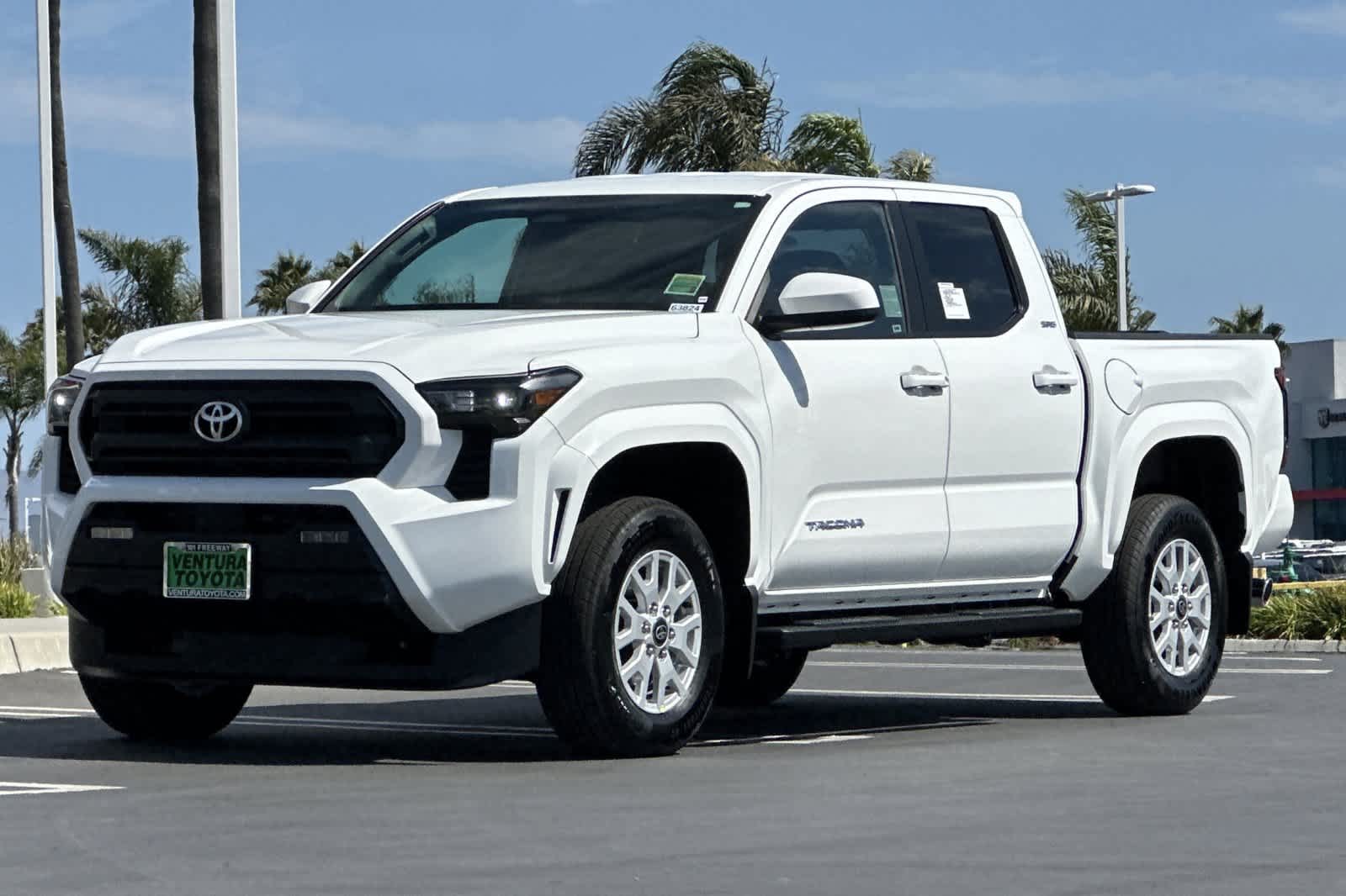 2025 Toyota Tacoma SR5 Double Cab photo 7