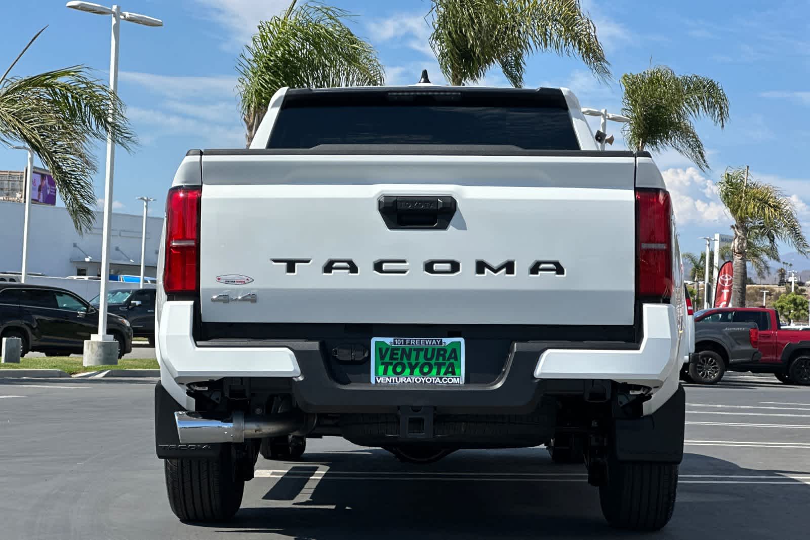 2025 Toyota Tacoma SR5 Double Cab photo 4