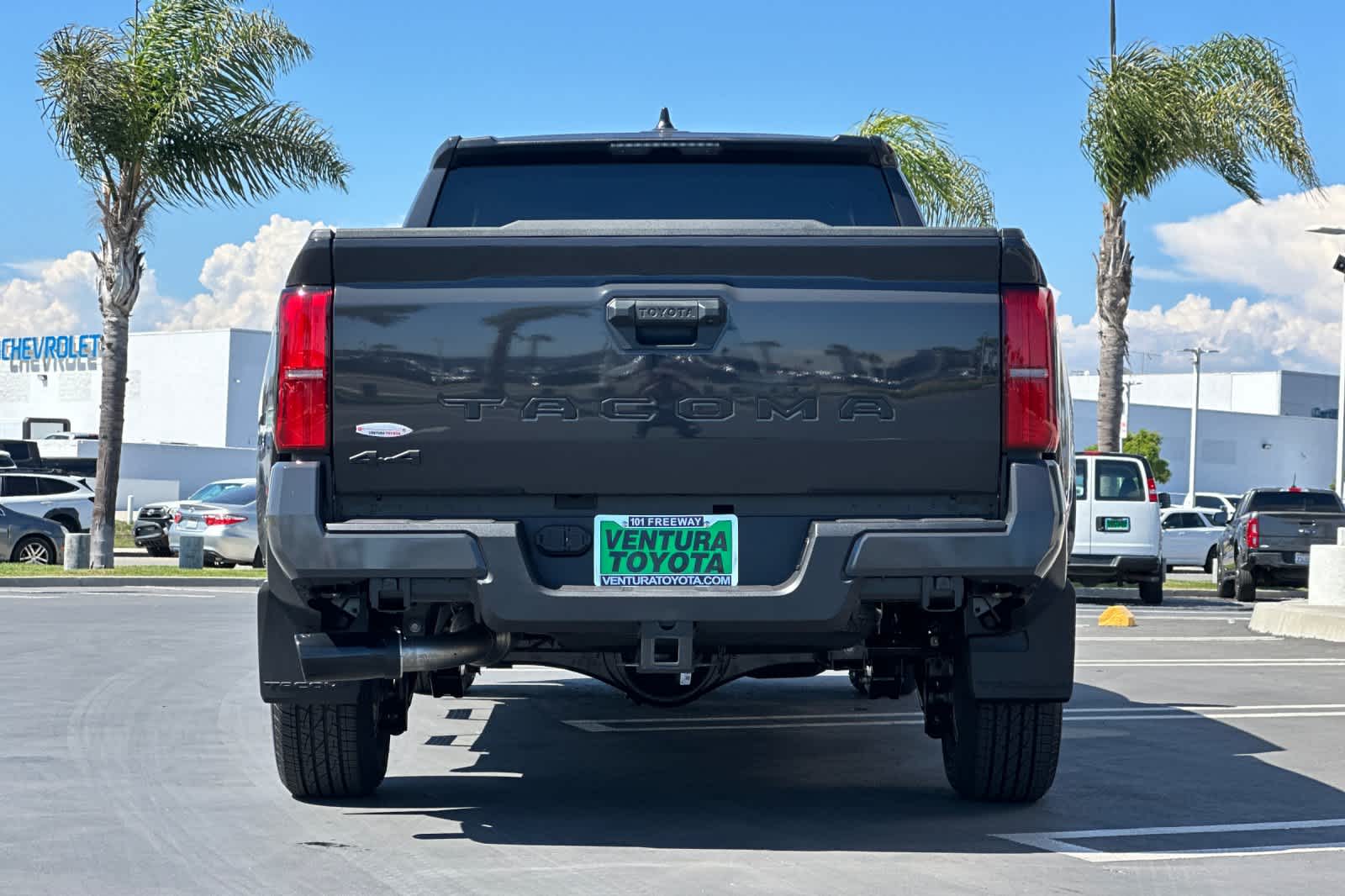 2025 Toyota Tacoma SR5 Double Cab photo 5
