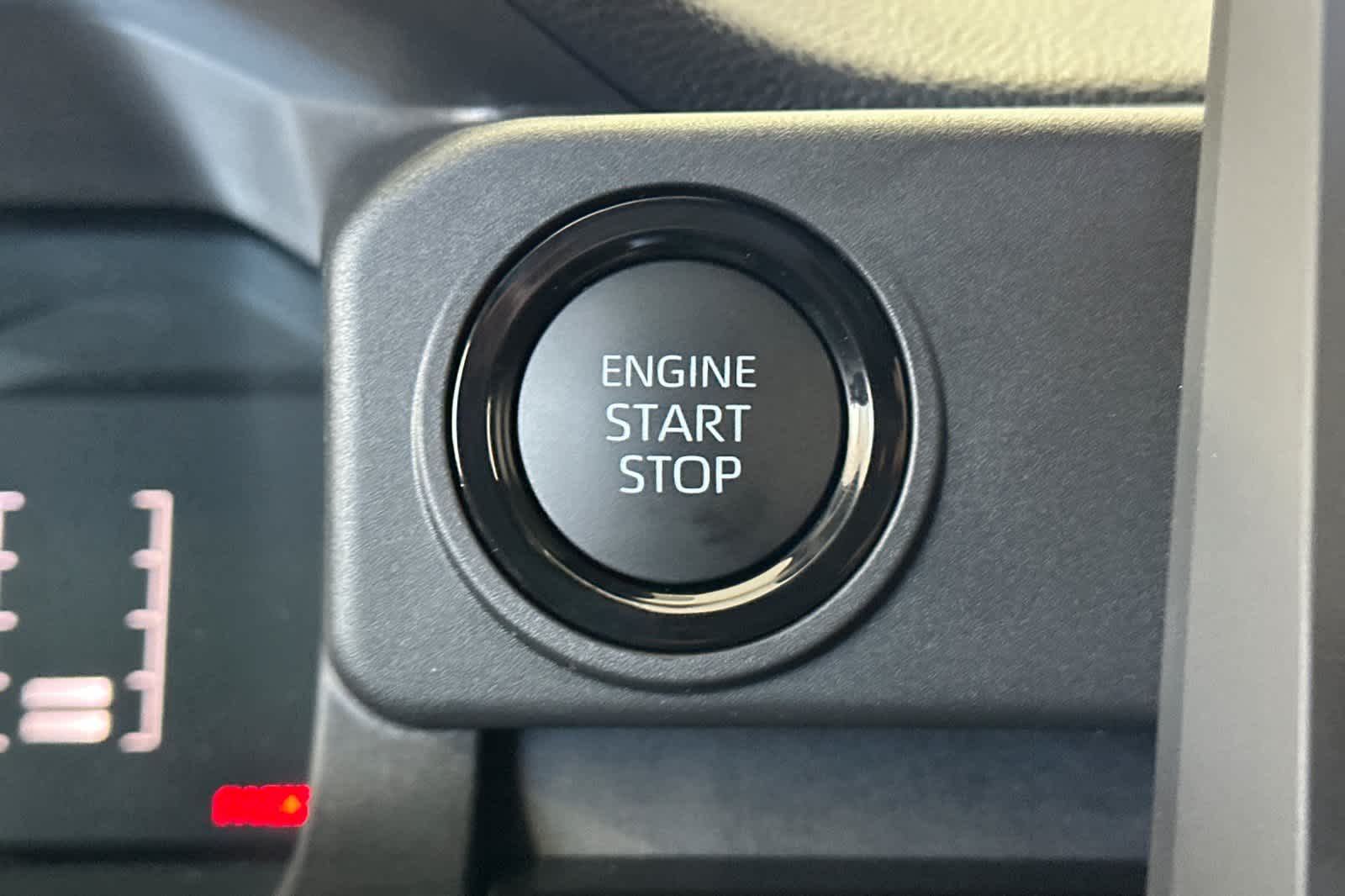 2025 Toyota Tacoma SR5 Double Cab photo 21