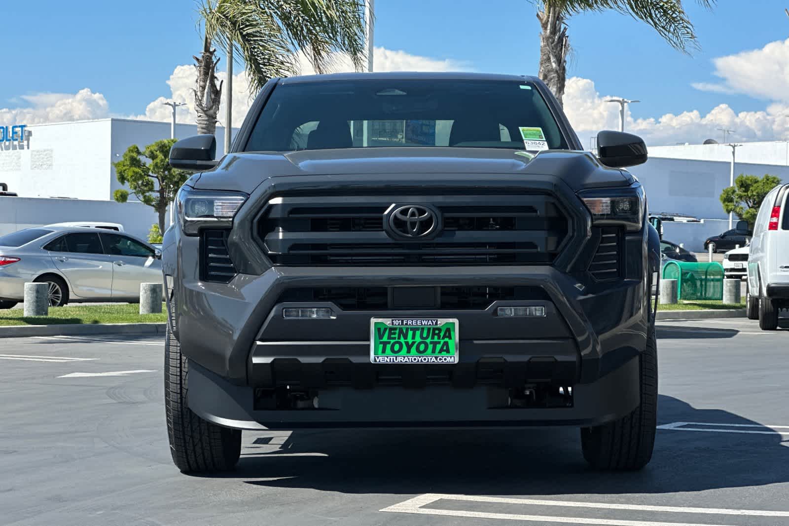 2025 Toyota Tacoma SR5 Double Cab photo 9