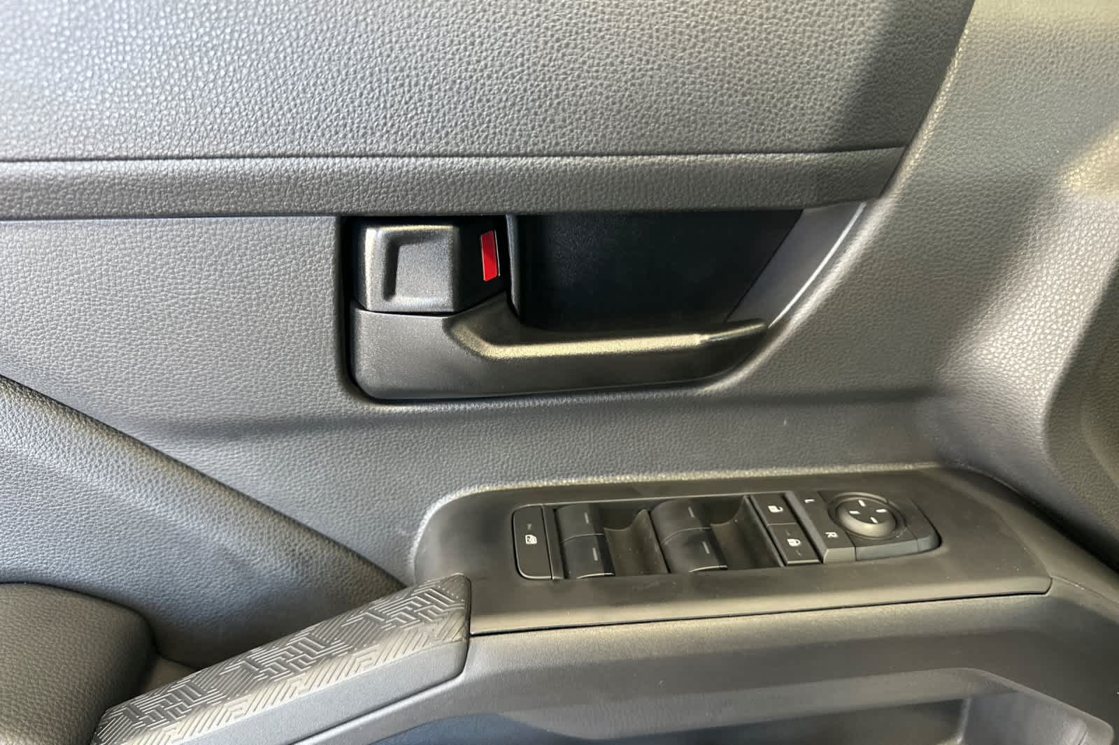 2025 Toyota Tacoma SR5 Double Cab photo 10