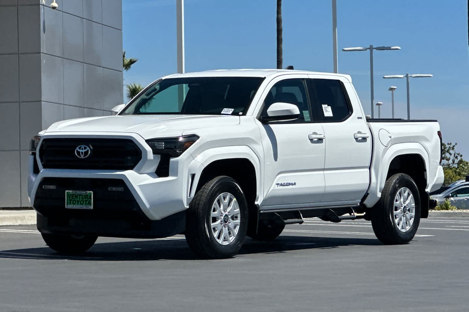 2025 Toyota Tacoma SR5 Double Cab photo 7