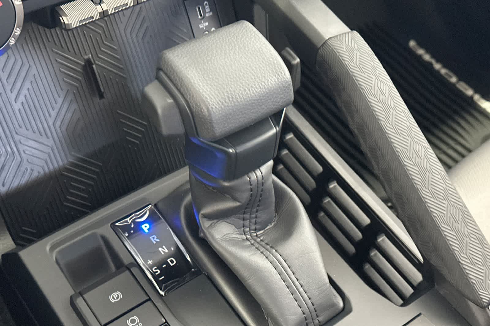 2025 Toyota Tacoma SR5 Double Cab photo 19