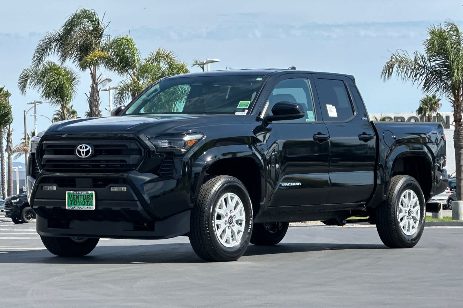 2025 Toyota Tacoma SR5 Double Cab photo 8