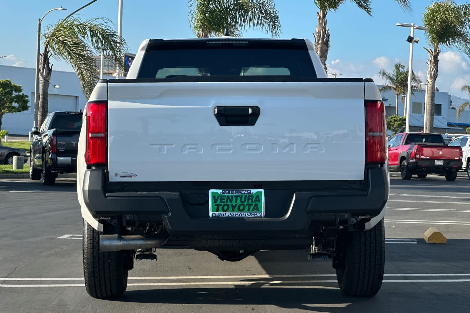 2025 Toyota Tacoma SR XtraCab photo 5