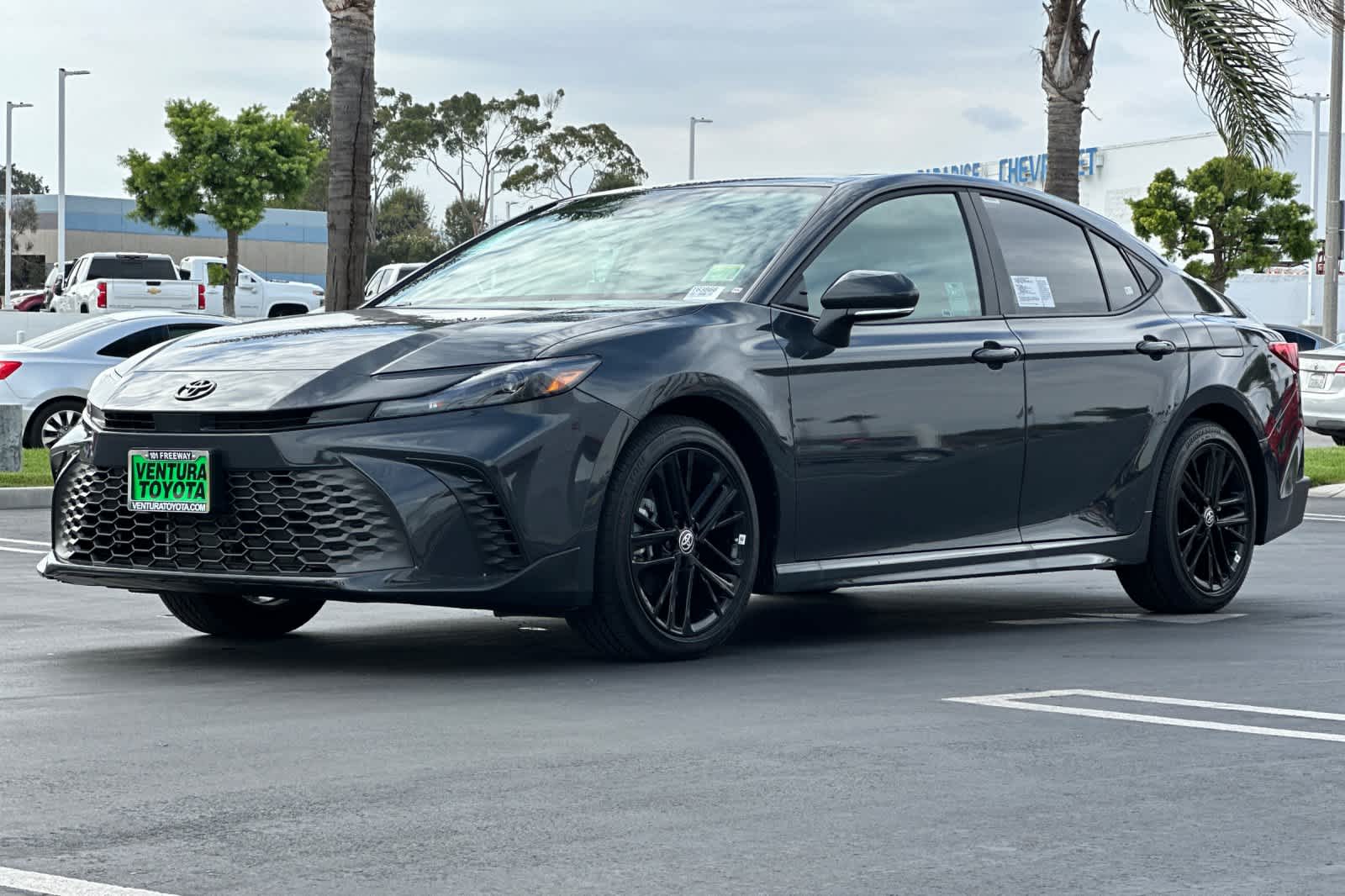 2025 Toyota Camry SE photo 2