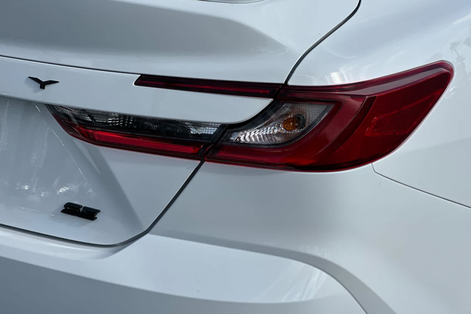 2025 Toyota Camry SE photo 19
