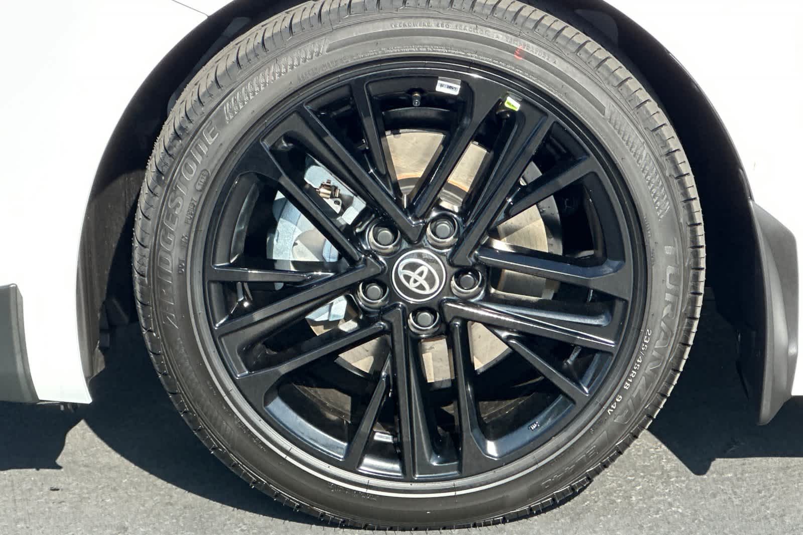 2025 Toyota Camry SE photo 22