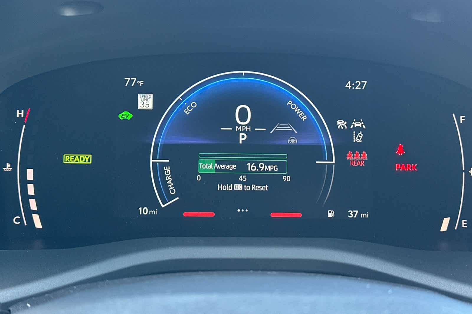 2025 Toyota Camry SE photo 21