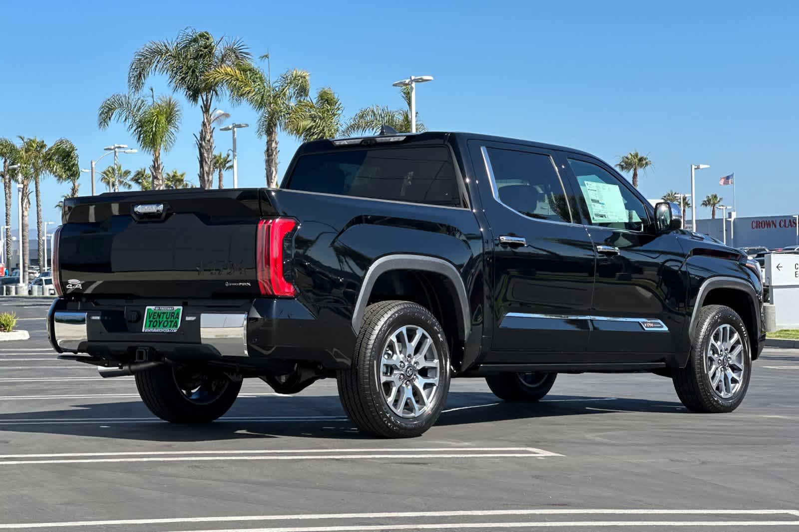 2025 Toyota Tundra 1794 Edition CrewMax photo 4