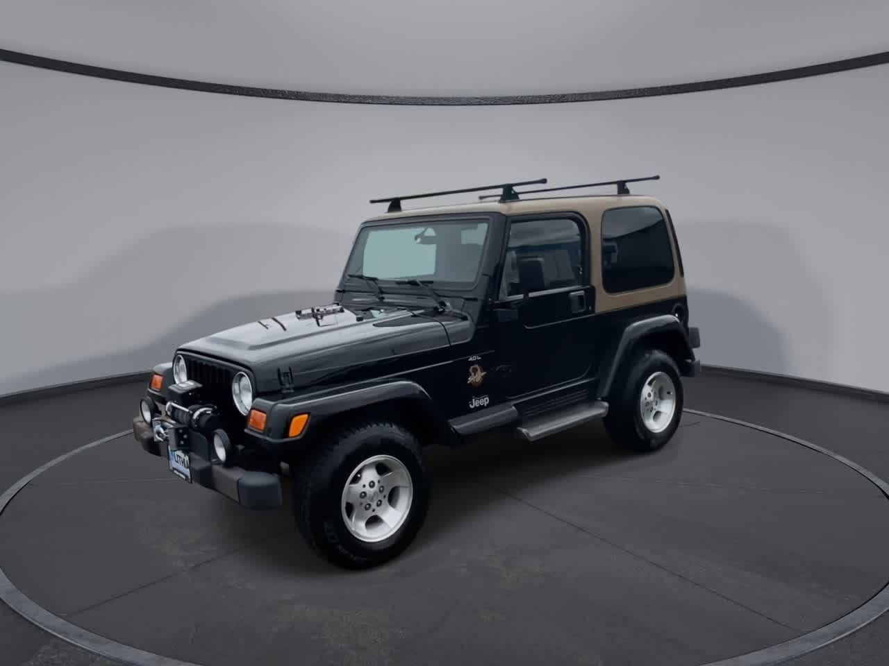 View vehicle photo 4