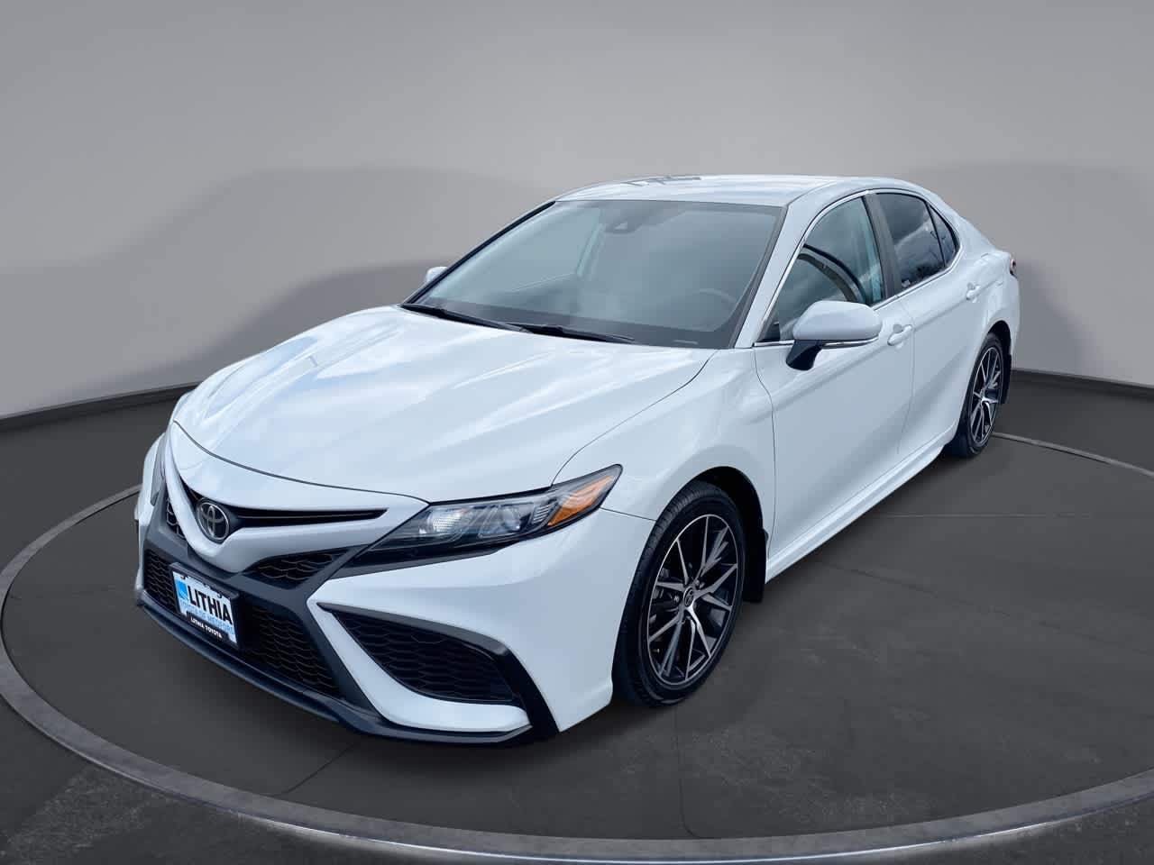 2022 Toyota Camry SE FWD