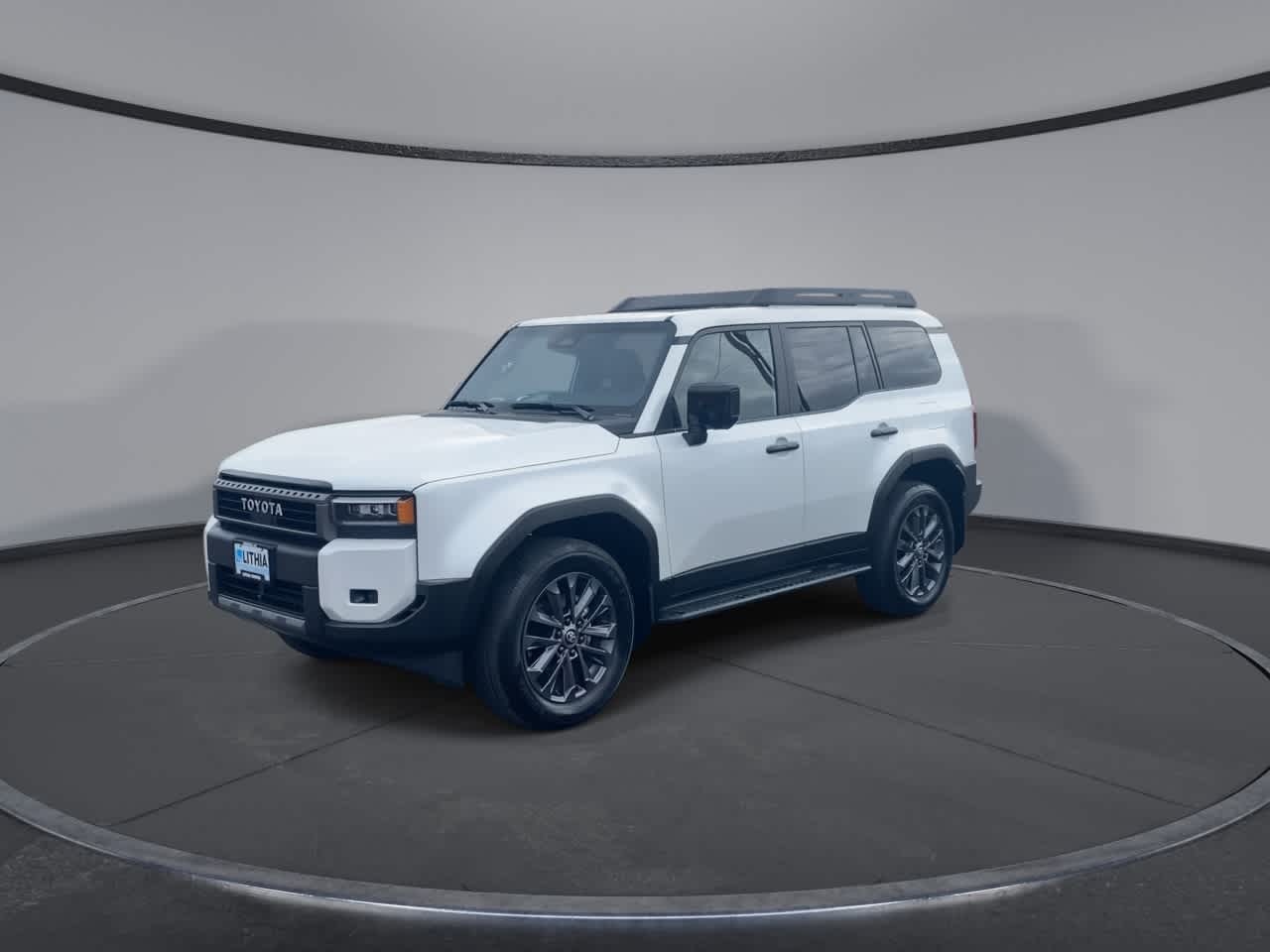 View vehicle photo 4