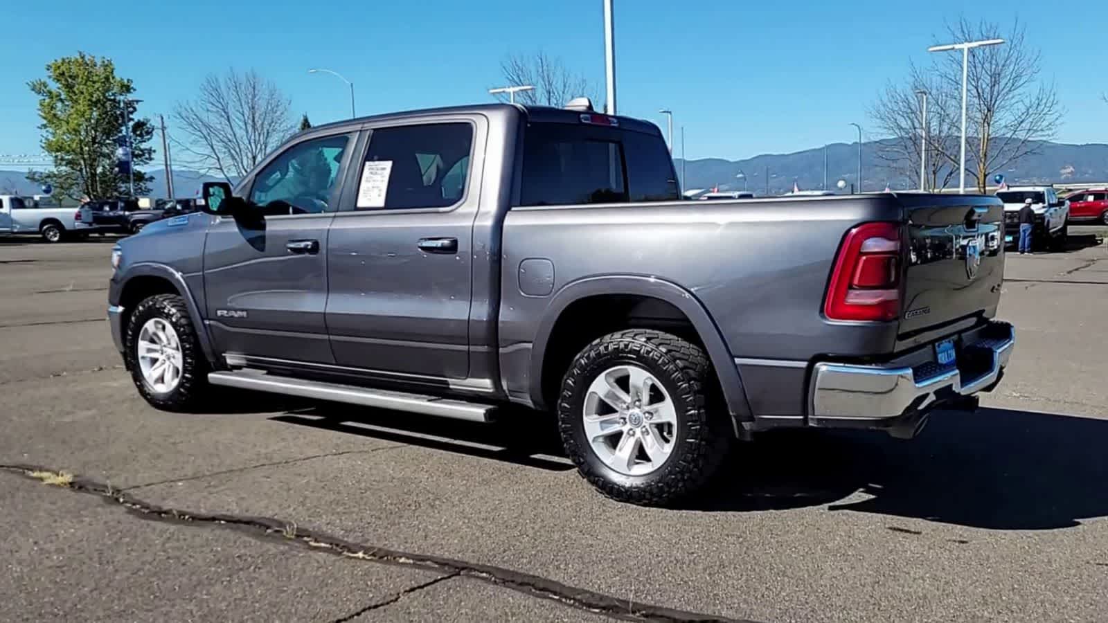 View vehicle photo 6