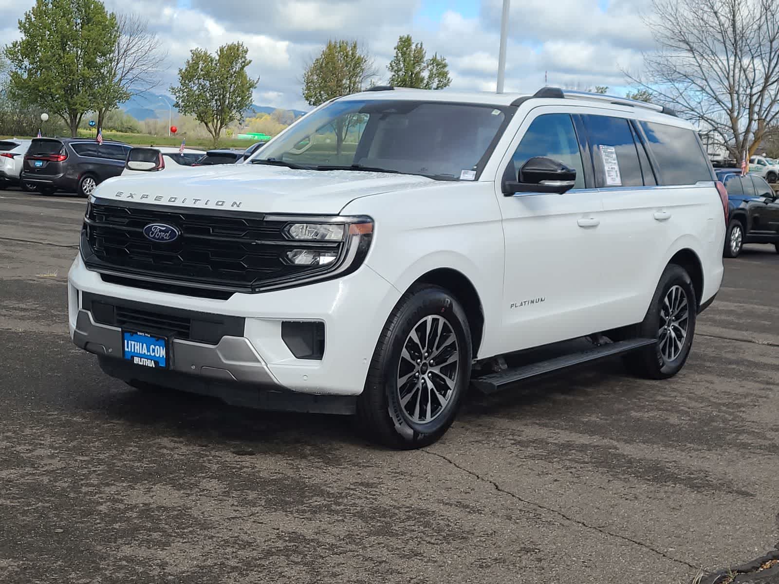 View vehicle photo 2