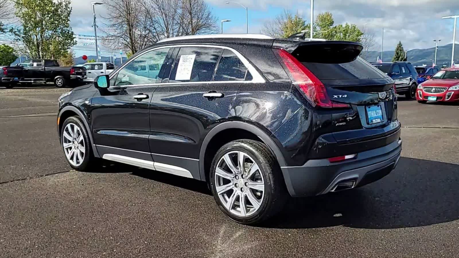 View vehicle photo 6