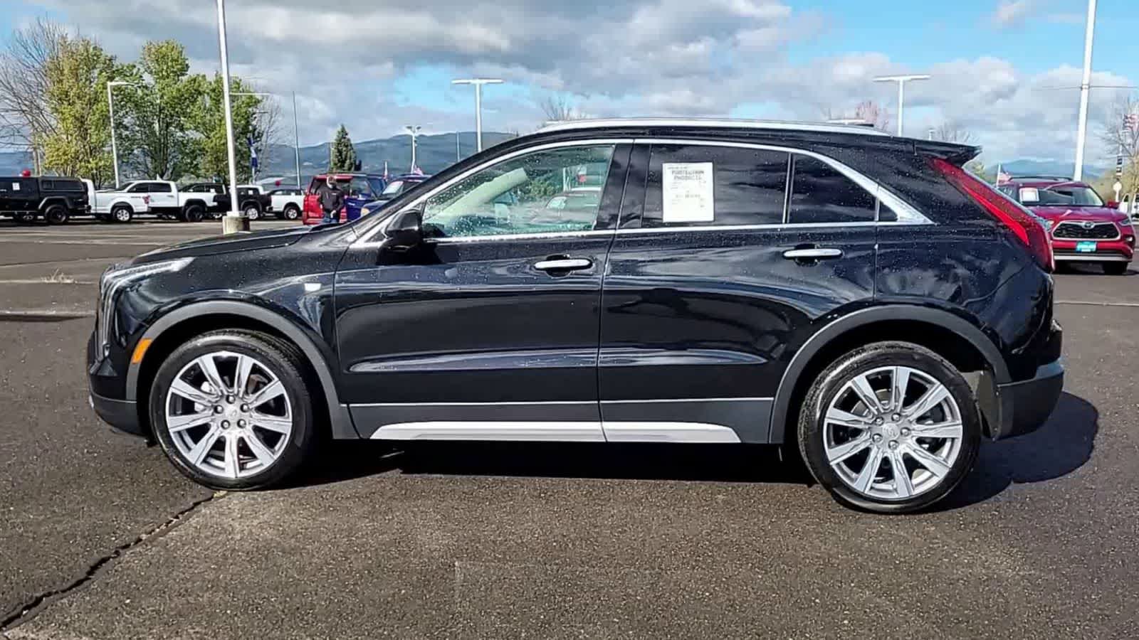 View vehicle photo 5