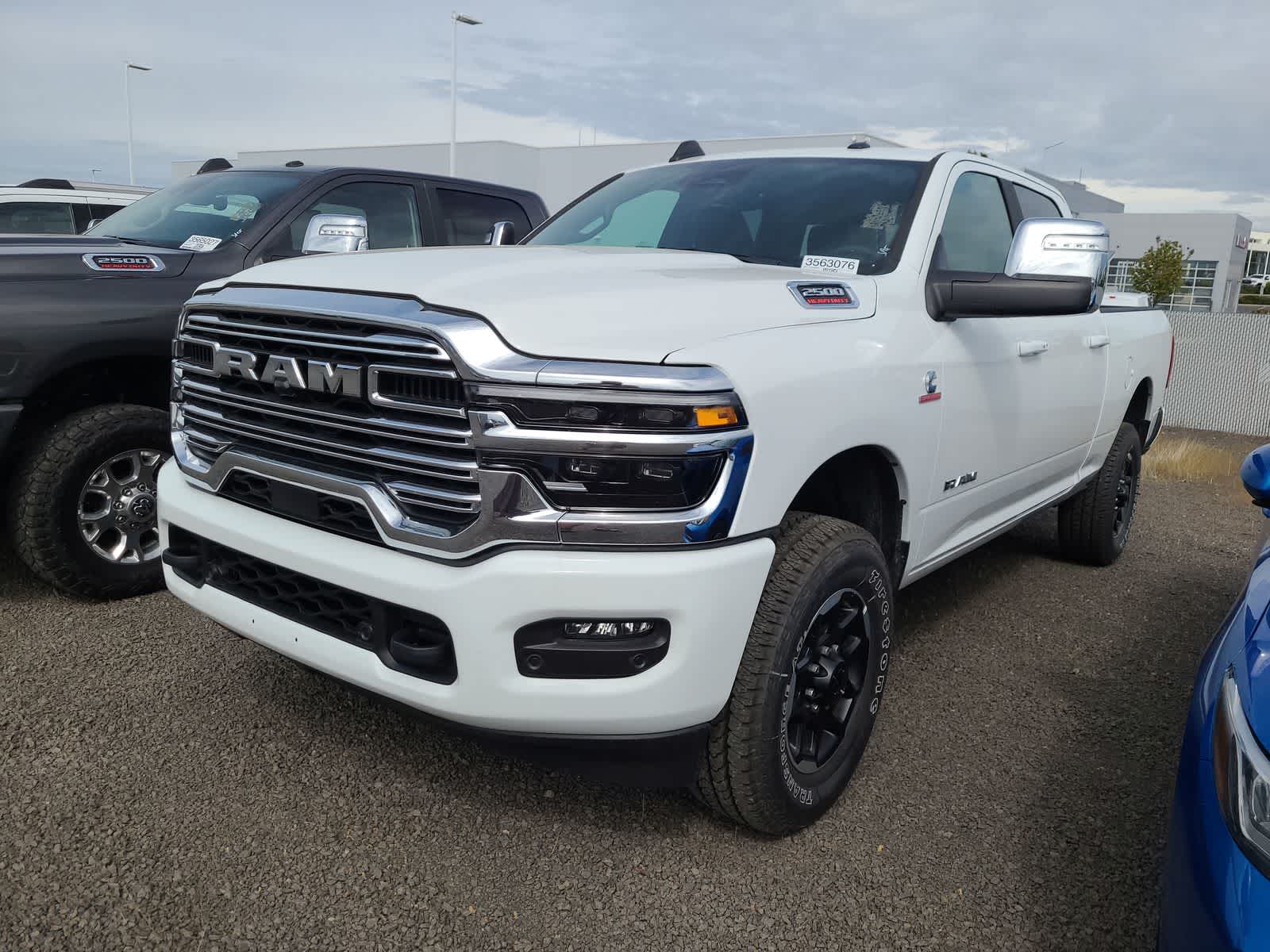 Bright White Clearcoat 2026 RAM 2500 Laramie Crew Cab 4WD Pickup Truck Four-Wheel Drive 8-Speed Automatic