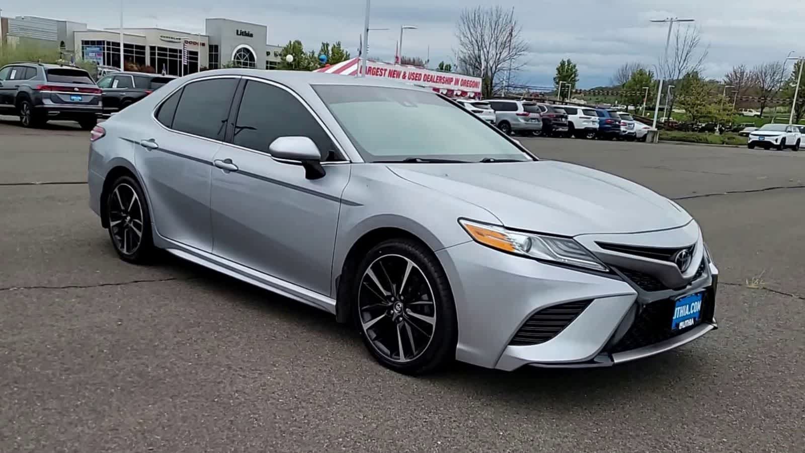 View vehicle photo 2